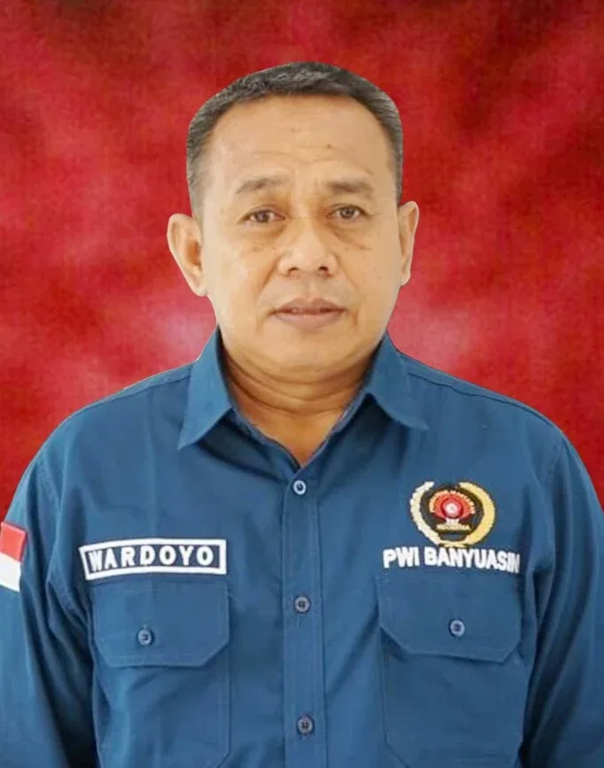 WARDOYO, S.I.Kom.